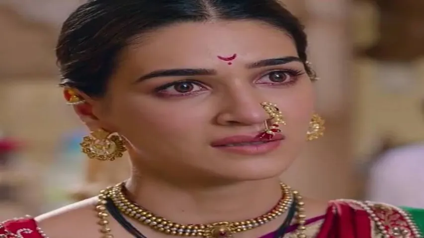 Kriti Sanon To Star In Akshay Kumar's Bachchan Pandey; Bags Role of Sita in Prabhas's Adipurush