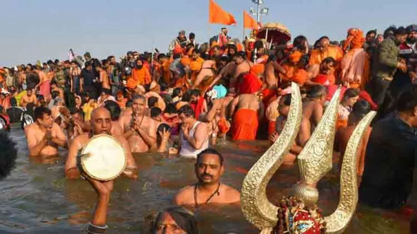 Devotees throng Sangam for holy dip on Paush Purnima