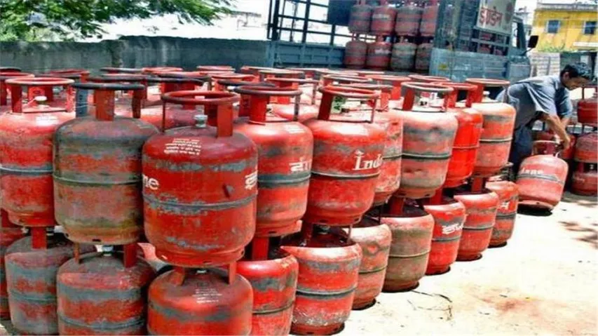 Post-electoral reverses, government expands free LPG beneficiary list