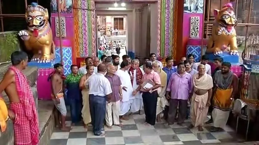 Mukti Mandap team conducts inspection of broken Lingaraj idols