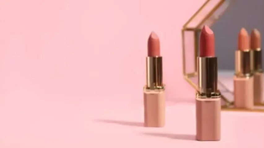 Lipstick in winter