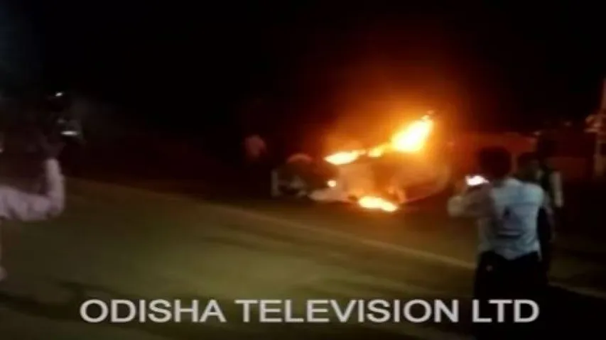 Locals’ torch car for injuring 3 of a family in Dumduma