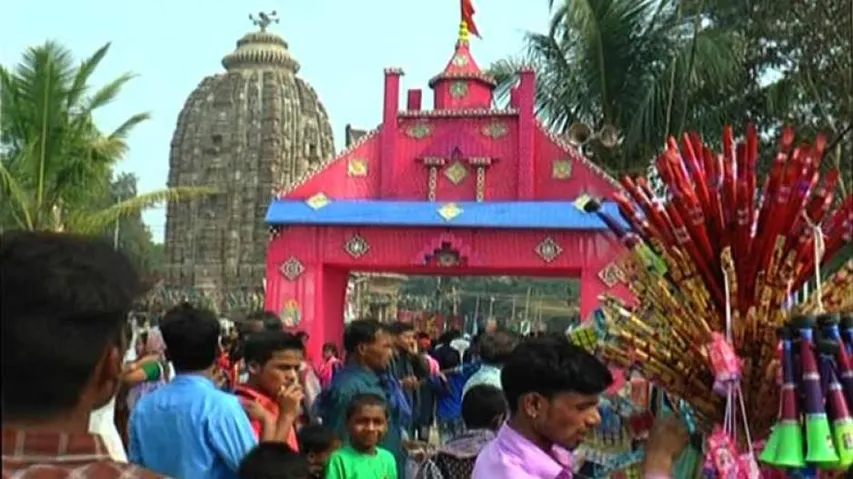 Devotees in large numbers arrive in Bhadrak to attend 'Makar Mela'