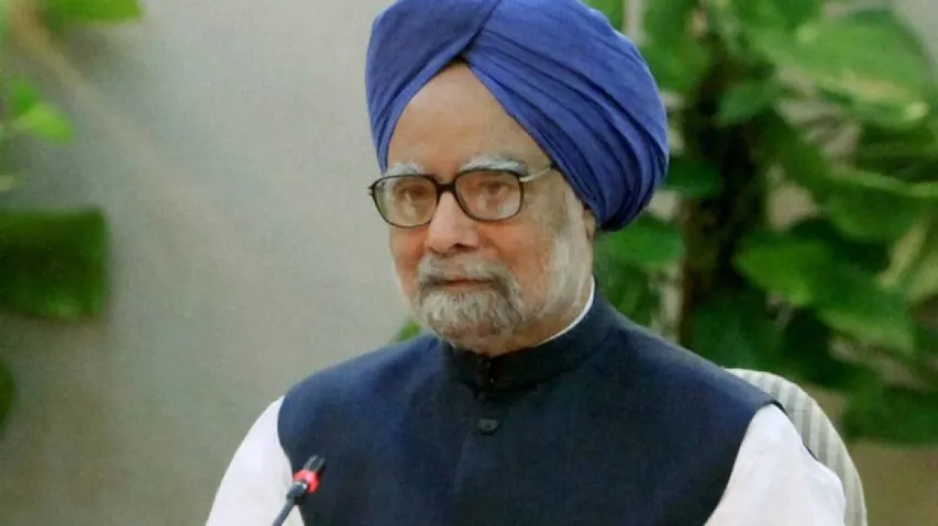 State of economy deeply worrying: Manmohan Singh