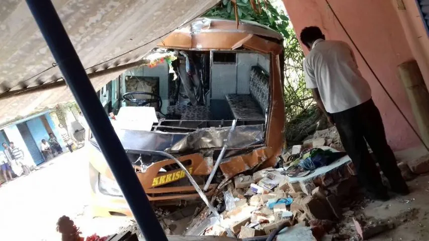 15 injured in bus accident in Mayurbhanj