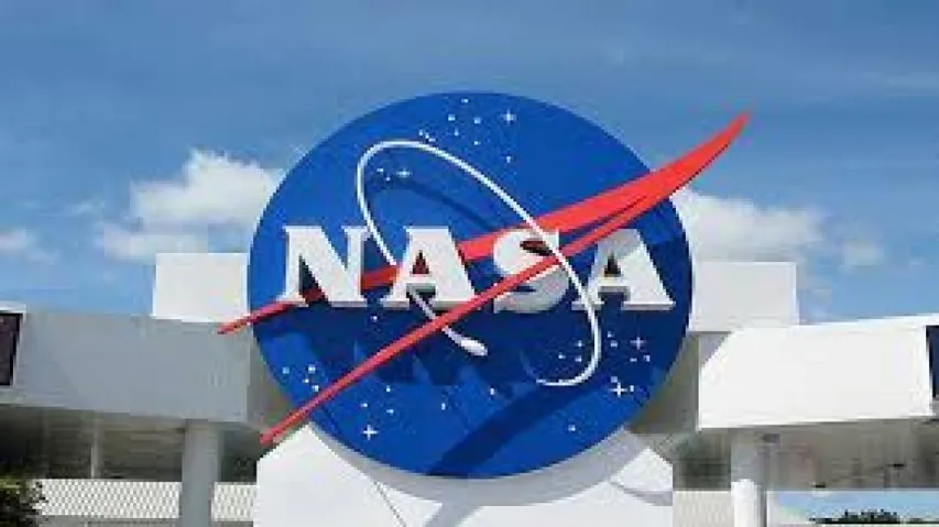 Glitch over, Pluto-bound spacecraft on its way
