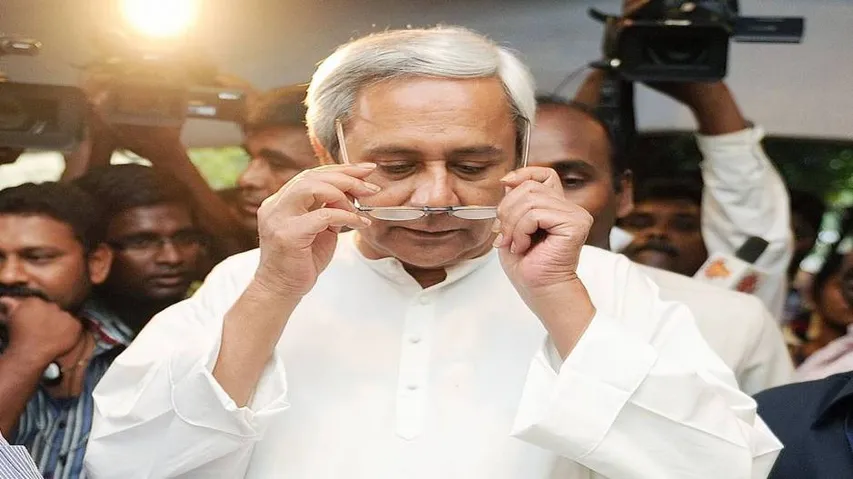 Odisha CM reviews Maoist situation after railway station blast