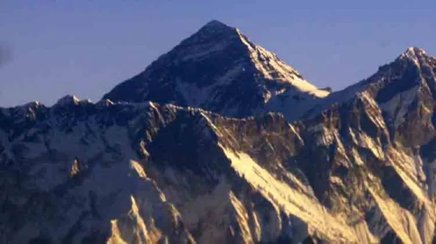 7 Missing, Over 150 Rescued After Nepal Avalanche