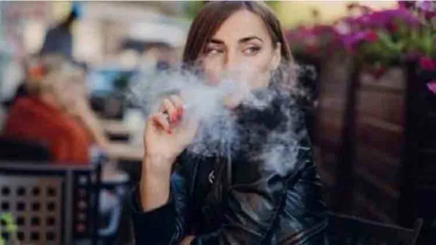 Nicotine vaping on rise among US teenagers: Survey