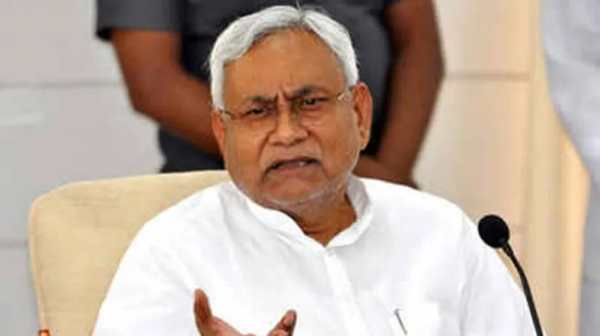 Every Time Nitish Kumar Becomes CM, This Die-Hard Fan Sacrifices A Finger