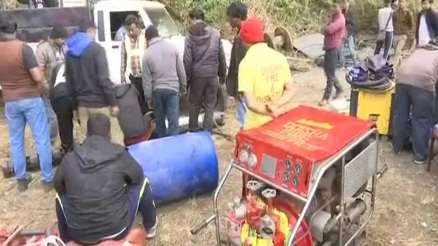 Odisha firemen resume dewatering coal pit in Meghalaya