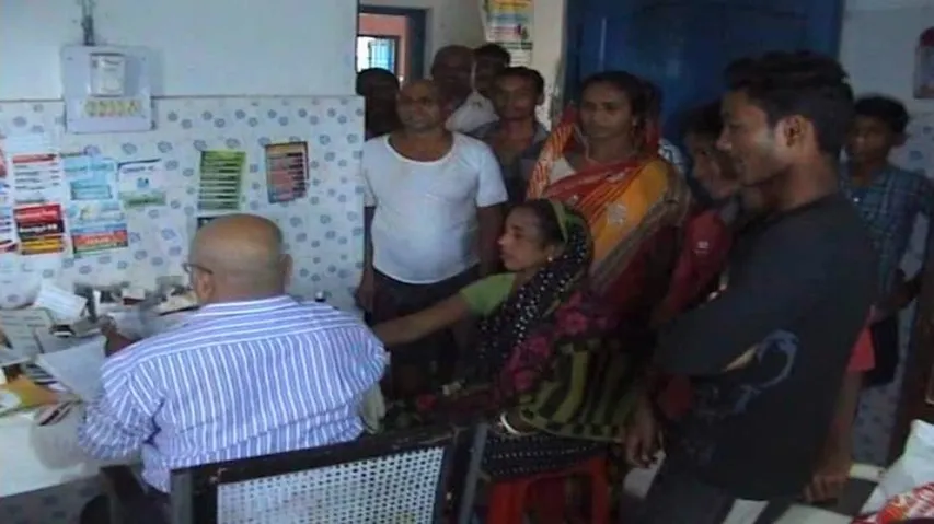 Healthcare in a shambles: compounders treat patients in absence of doctors