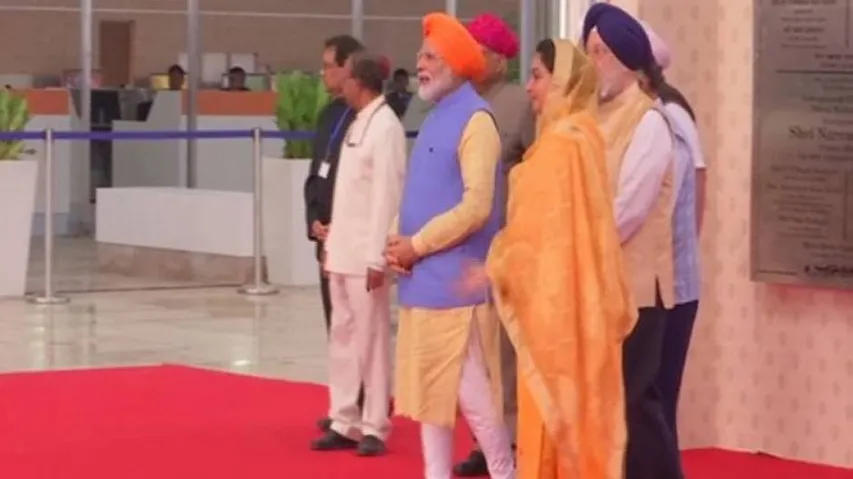 PM Modi Flags Off 1st Pilgrimage To Kartarpur