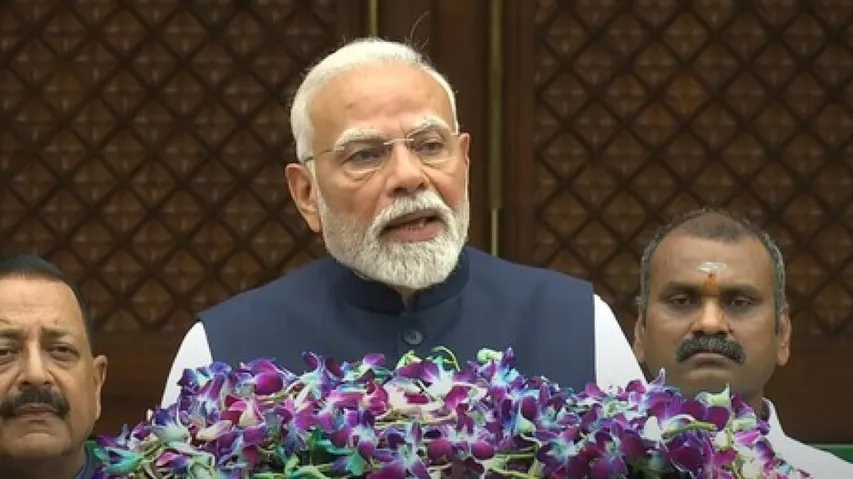 PM Modi pays tributes to Quit India movement participants