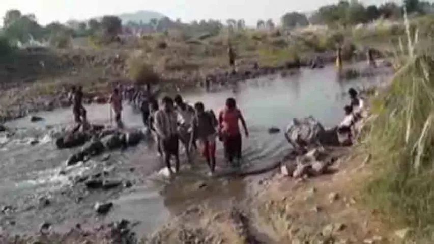With no roads, pregnant woman carried on cot in Mayurbhanj