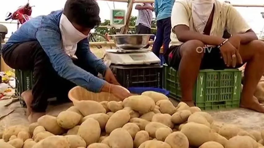Potato, Onion Prices Skyrocket As Cyclone Amphan Nears Odisha Coast