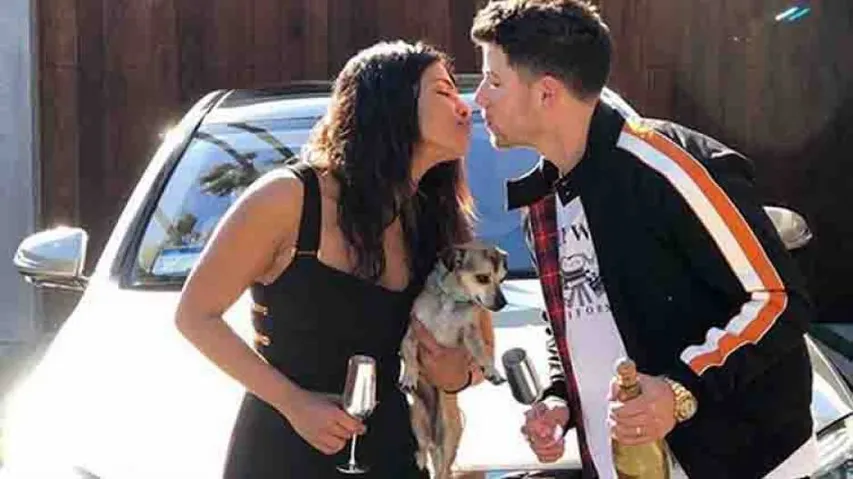 Priyanka Chopra, Nick Jonas recreate iconic balcony scene