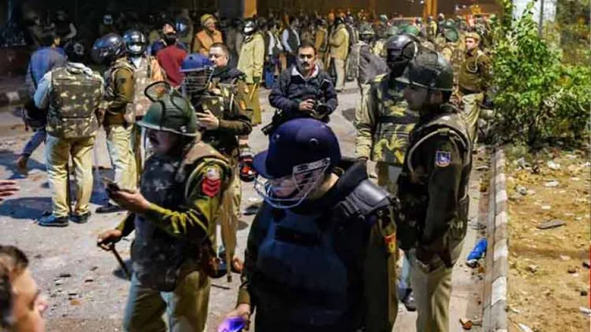 Police Denies Firing In Jamia As Video Goes Viral