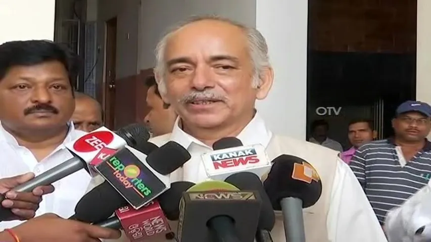 Puri King presents Srimandir development plan before CM Naveen