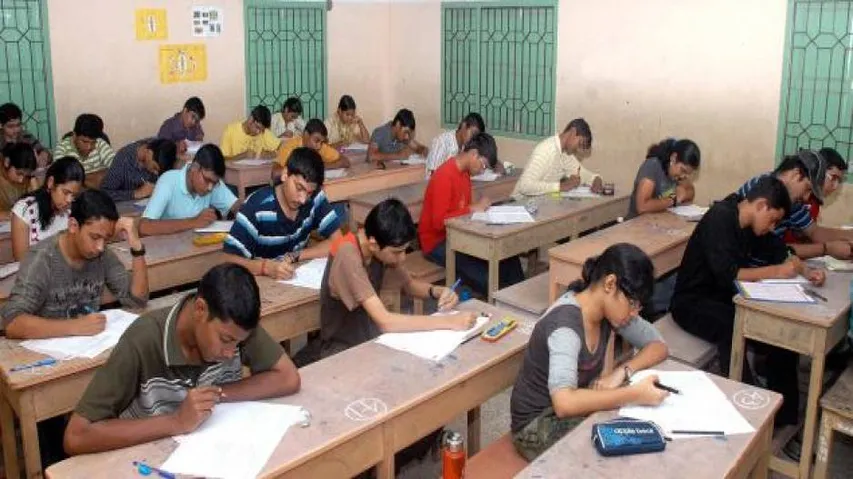 Cut-off marks for SSC CGLE Tier-1 lowered; get the details