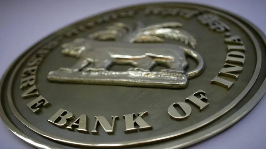 RBI maintains short-term lending rate, cuts SLR