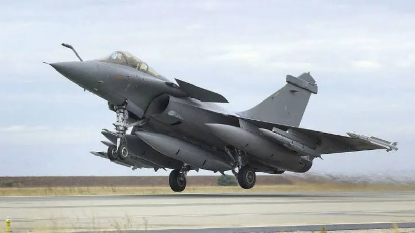 Modi sacked CBI Chief over Rafale: Rahul Gandhi