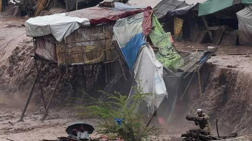 26 die as torrential rains, windstorm lash Pakistan