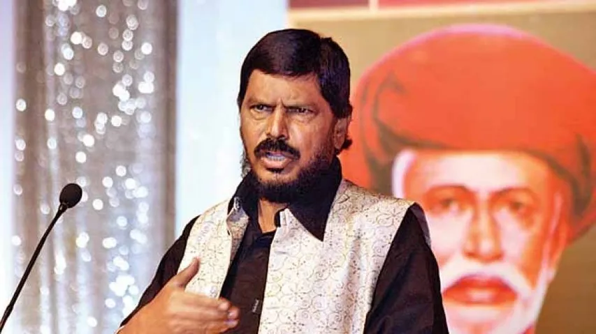 Give quota to upper castes: Minister Athawale