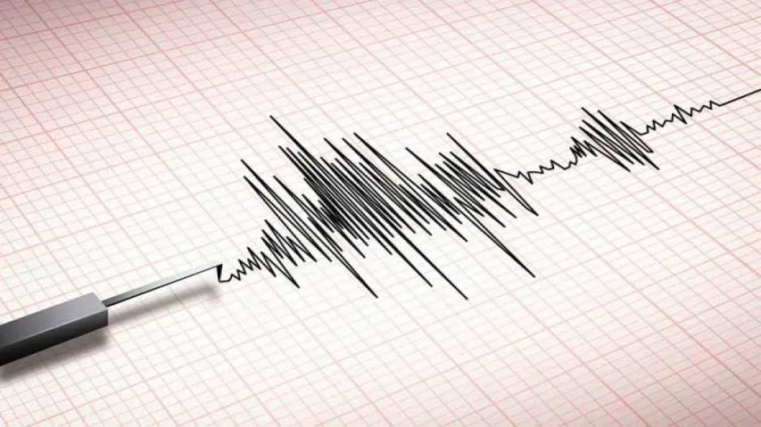 Tsunami alert issued after a 7.5-magnitude quake