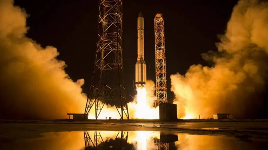 Russia launches Soyuz carrier rocket with 33 satellites