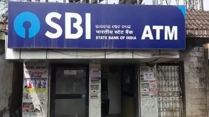 India has 597 ATMs less in 2019 than 2017: RBI report