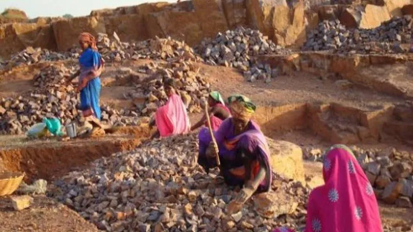 Govt's  interest subvention on loans by women SHG