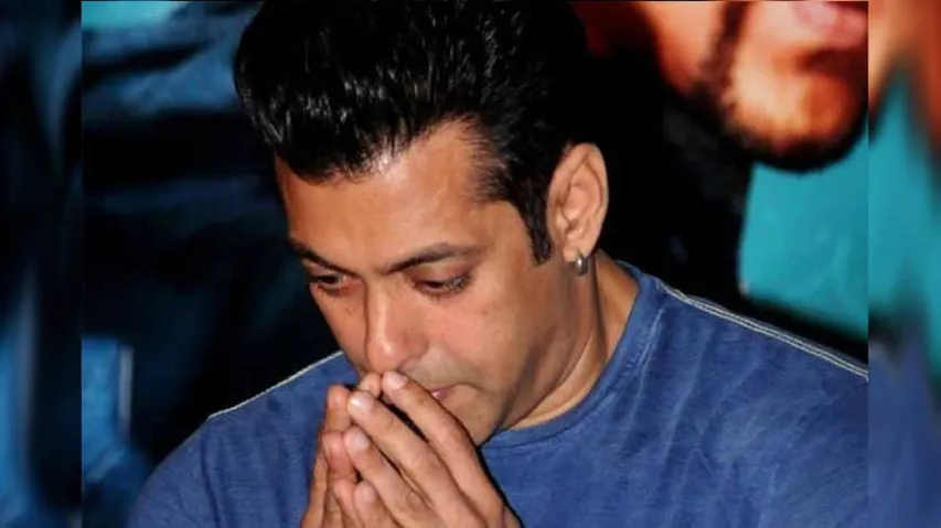 Salman Khan Gets Emotional And Starts Crying WATCH