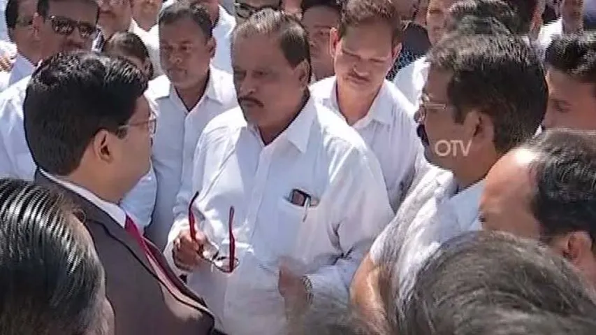 Demand For HC Bench In Western Odisha: Judge Stopped From Entering Court