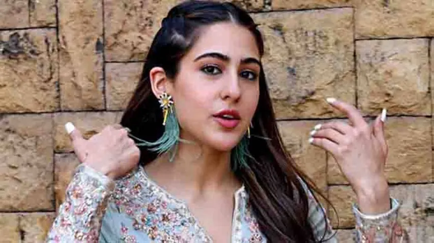 Sara Ali Khan And Ibrahim Enjoy Supercute Moments Amid Bliss of Nature