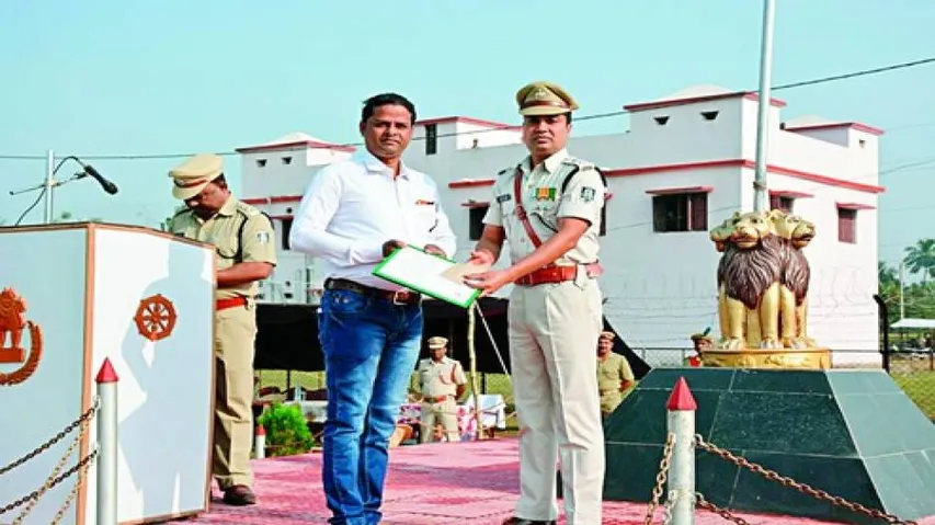 Three felicitated in Jagatsinghpur for helping accident victims