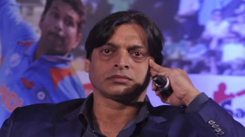 Dhoni is faster than a computer: Akhtar