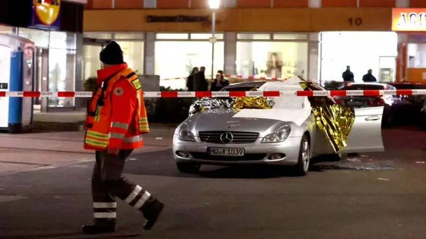 9 Die In German Bar Shootings, Suspect's Body Found