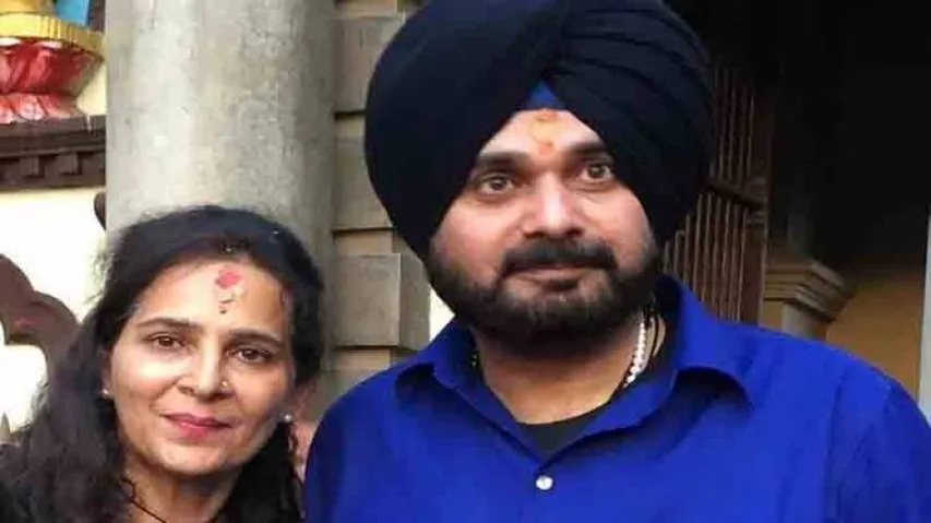 Sidhu, wife summoned by commission probing Amritsar train tragedy