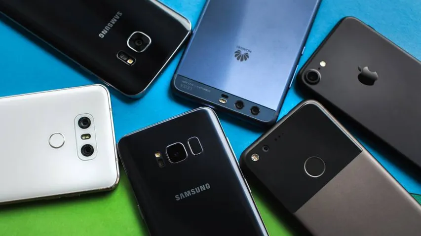Smartphone Makers Celebrate Diwali In Advance Amid Bumper Sales