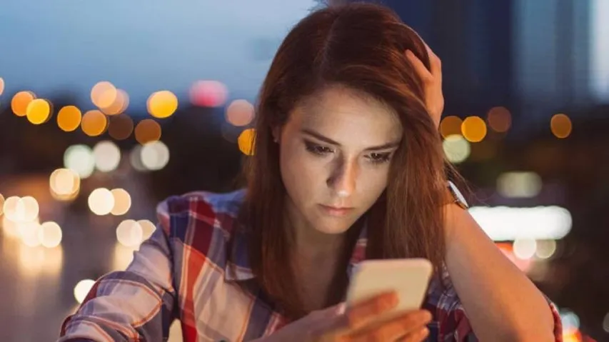 Social Media Makes Break-Ups Worse