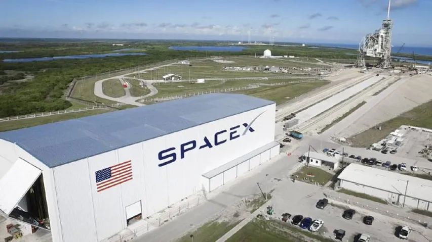 SpaceX Rocket To Deliver Astrobotic Lander To Moon In 2023