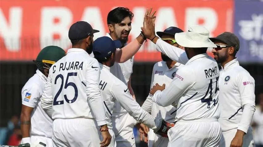 Fiery Pacers Blast Bangladesh Out For 150, India 86/1 On Day 1