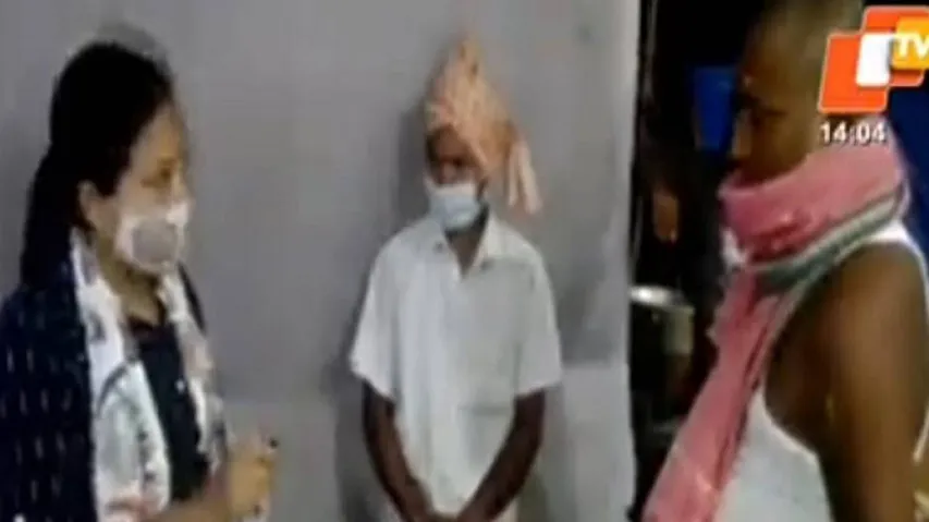 Tehsildar Comes Under Attack For Raiding Last Rites Event Violating Covid Norms