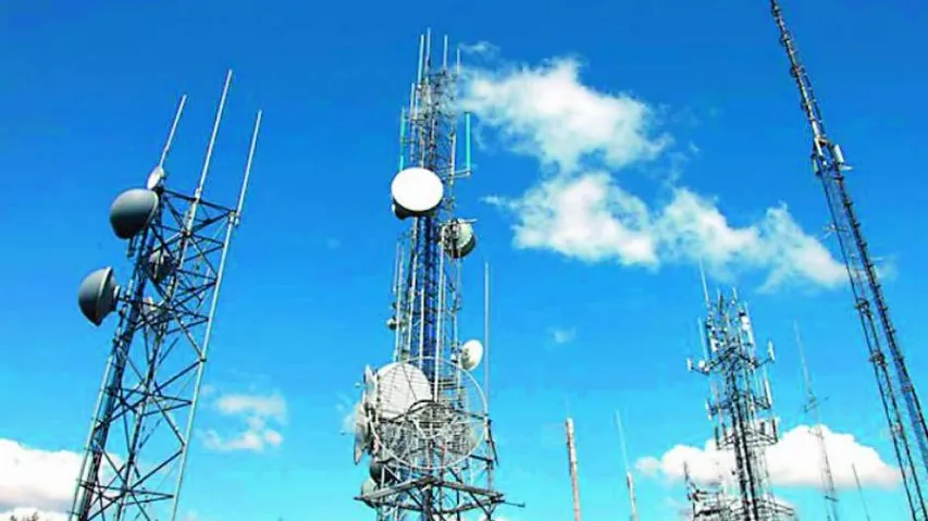 Indian Telecom revenues fall 7 per cent in 4th quarter