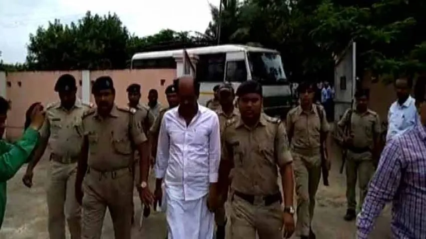 Gangster Tito taken on 2-day remand in firing case