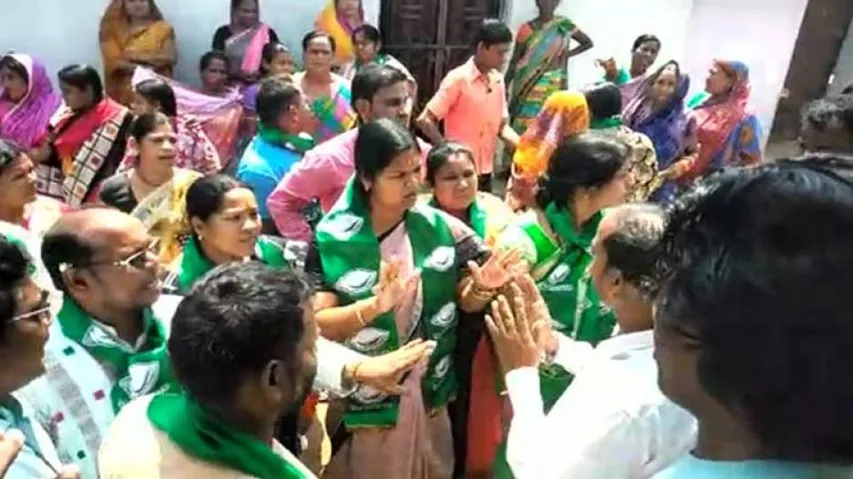 BJD MLA & candidate Tukuni Sahu faces wrath of locals during campaigning