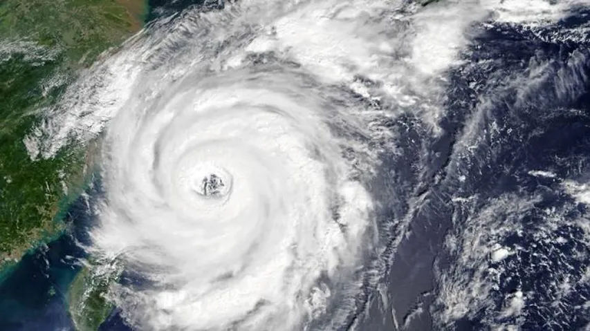 Powerful typhoon makes landfall in Japan
