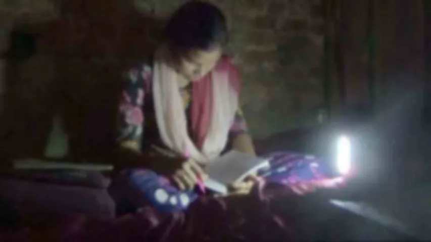 24x7 Power Supply claim goes phut:  Rural Odisha faces 3-4 hrs plug-out!