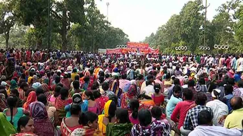 Slum Dwellers In Bhubaneswar Protest Eviction